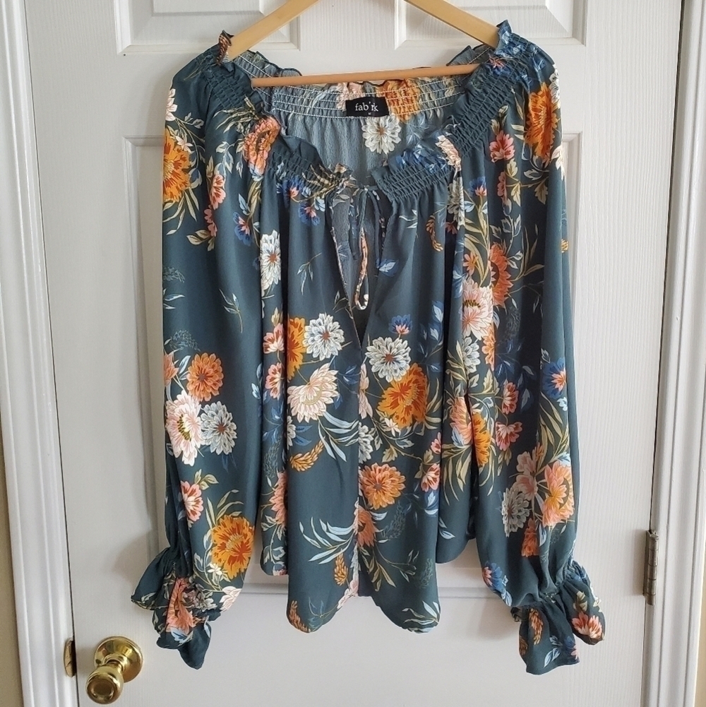 Fab'rik Off the shoulder blouse with floral print size medium